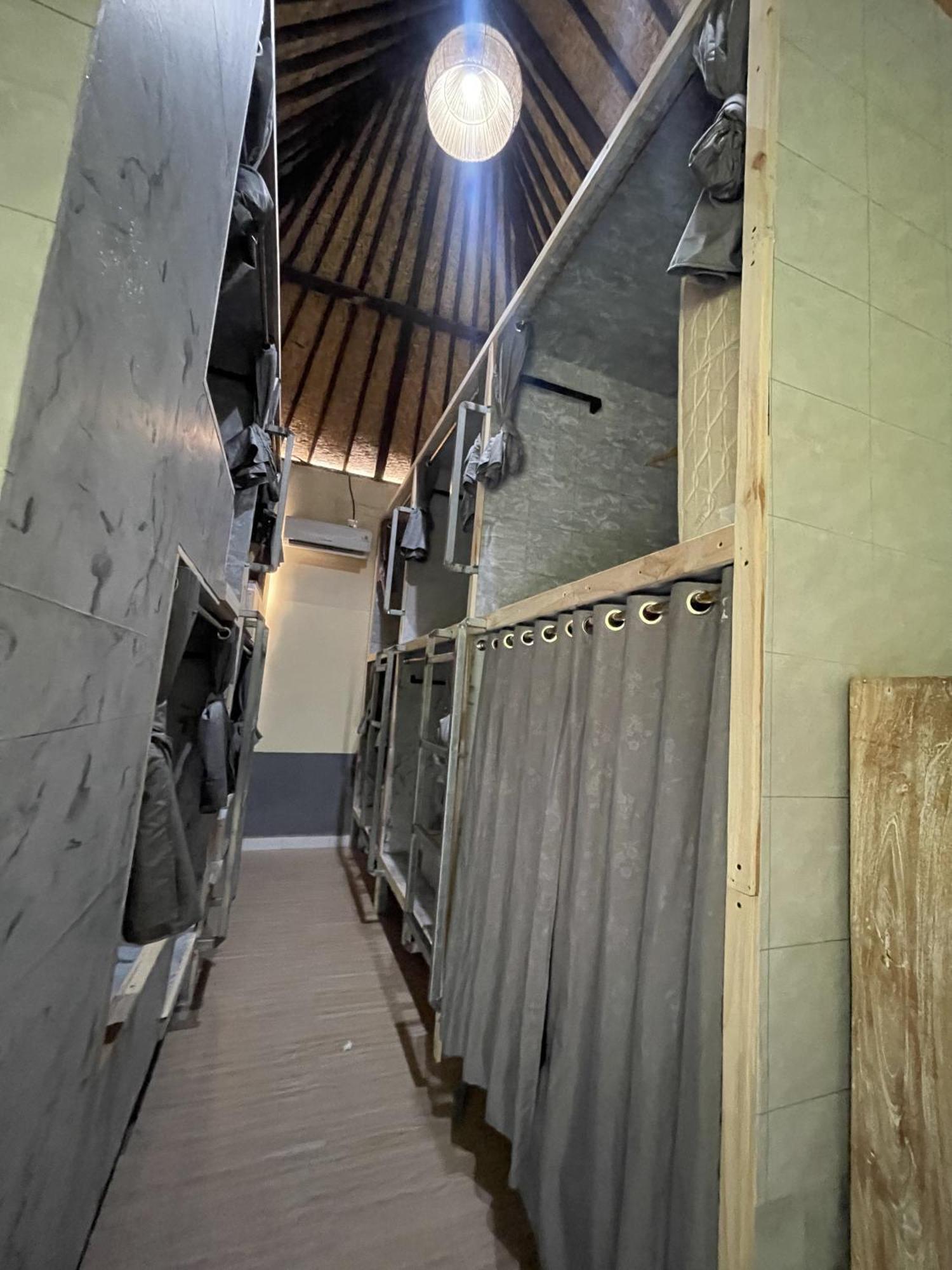 Pedidi Penida Hostel Batununggul Exterior foto